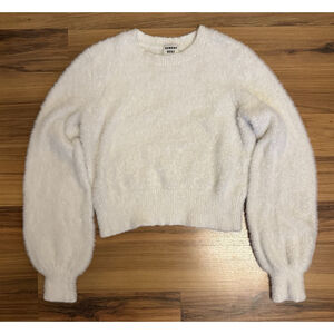 Sunday Best Aritzia Sweater Women’s XS Cropped Top Kitten V-Neck Pullover Fuzzy